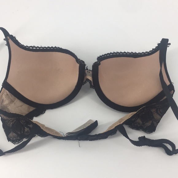 Victoria’s Bundle of 4 Bras - Picture 4 of 13